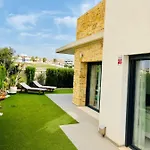 Luxury With Private Pool Villa *