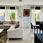 Luxury With Private Pool Villa *