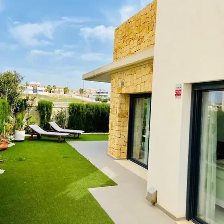 Luxury With Private Pool Villa *