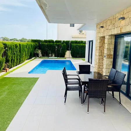 Luxury With Private Pool Villa